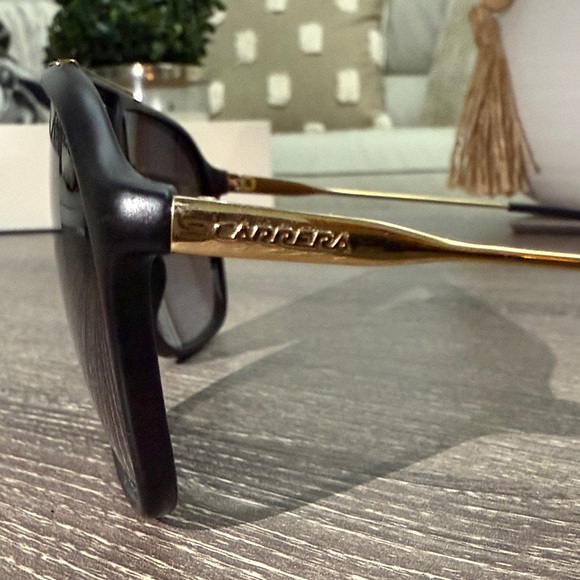 Carrera Black and Gold Sunglasses. - Picture 10 of 10